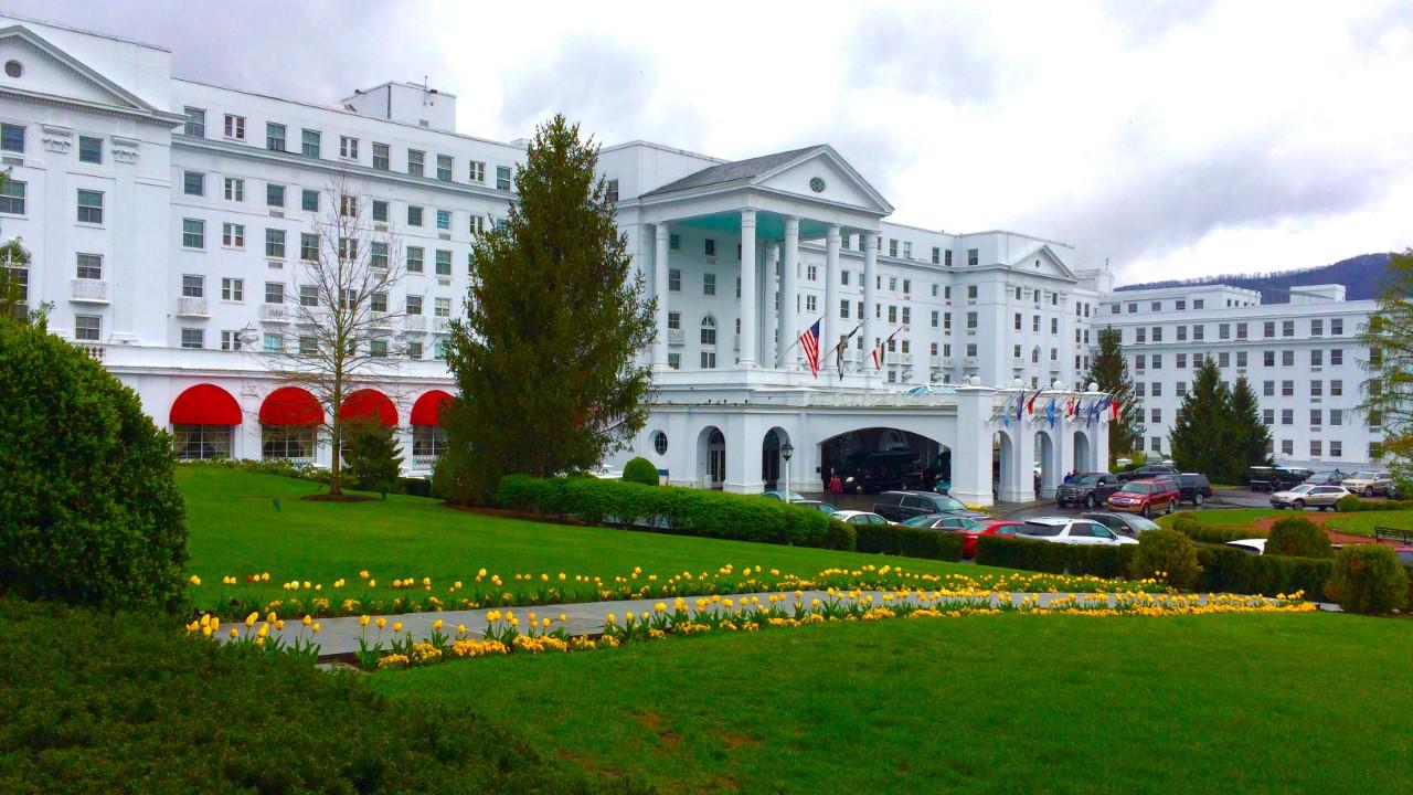 greenbrier hotel public auction